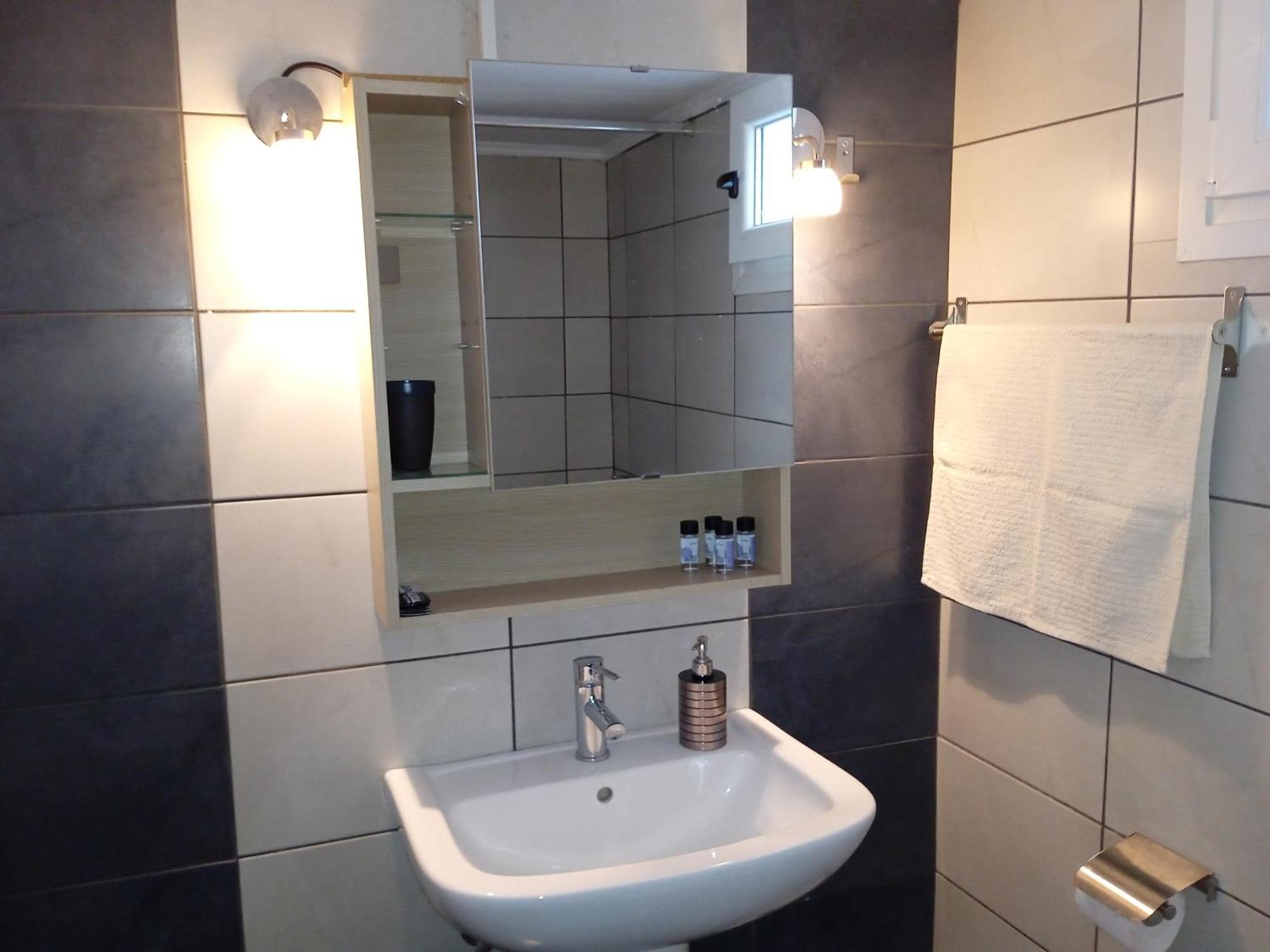 Spáta Somfy Apartment Athens Airport מראה חיצוני תמונה